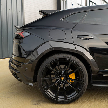 Kit completo de ensanche en carbono para LAMBORGHINI URUS - CT DESIGN